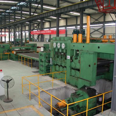 Qualität  Steel Coil Uncoiling Leveling Shearing Equipment for Shearable Plates 500-9000mm Long usine