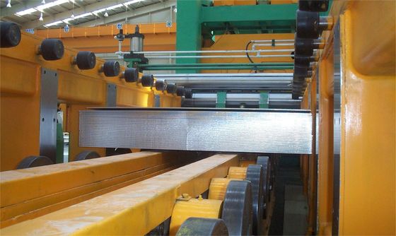 Warmgewalzte, pickelnde Stahlspule, Ausgleichs- und Querschnittslinie für 3 mm-13 mm Dicke