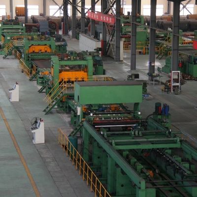Wettbewerbsfähige automatische Stahlspulen-Schnittlinie mit Entwickelungs-Ebenenmaschine