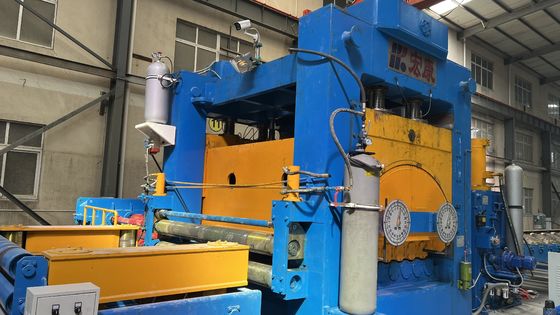 35T Spulengewicht Automatische Stahlspulen Schneidlinie Entwickeln Ebene Scheren Maschine