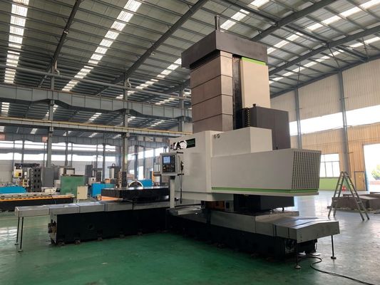 Hochpräzise Bohrmaschine mit 600 mm W-Achse und fortgeschrittener PLC-Steuerung
