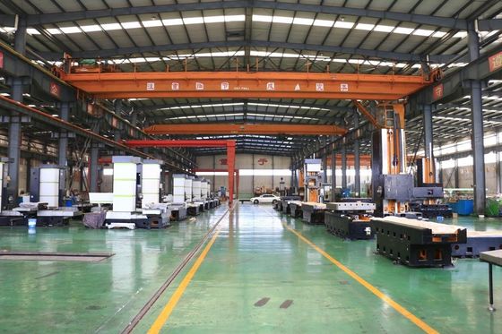 Hochpräzise Bohrmaschine mit 600 mm W-Achse und fortgeschrittener PLC-Steuerung