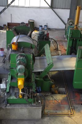Automatische Schneidmaschine für das Schneiden von Stahlspulen