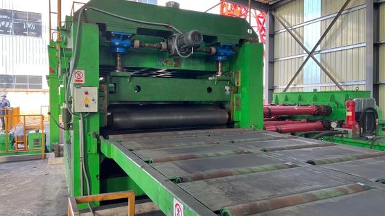 Hochproduktive Flachmachine für die Geradigung und das Querschneiden von Stahlblechen