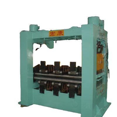 Schnittmaschine für Stahlspulen mit Schereinheit und Nennleistung von 681 kW