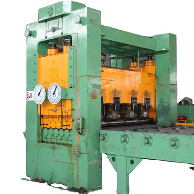 Metallgerichtungs- und Querschnittmaschine für Stahlbleche mit hoher Produktivität