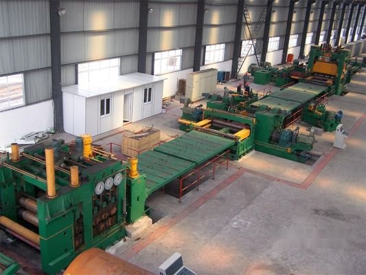 PLC-gesteuerte automatische Stahlspulen-Schneidlinie mit Geradliner-Zuführungs-Entwickler